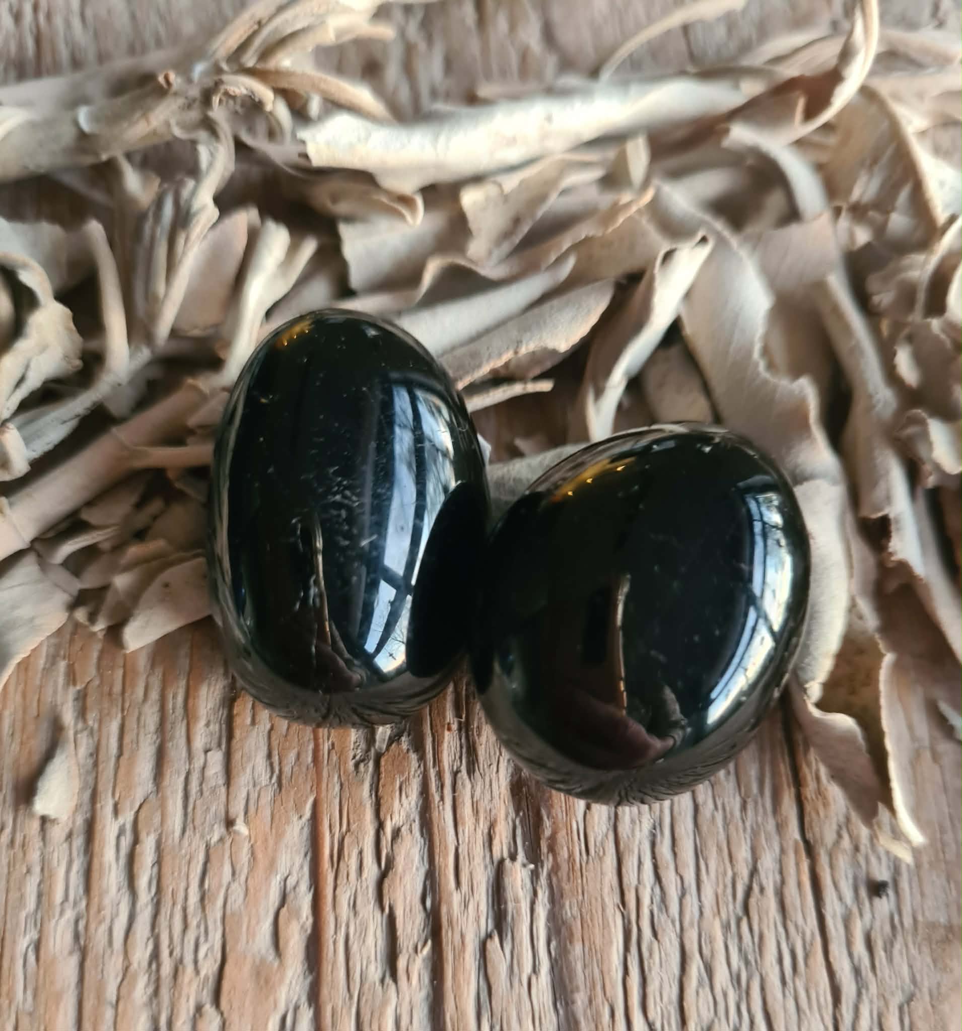 Zwarte toermalijn knuffelsteen