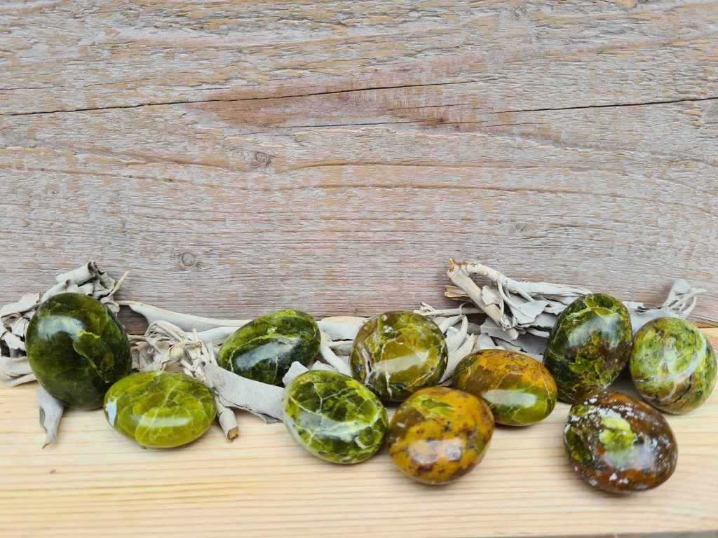 Groene Opaal amulet