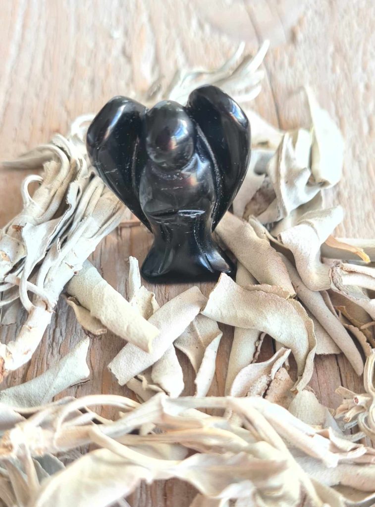 Zwarte Obsidiaan engeltje 4 cm