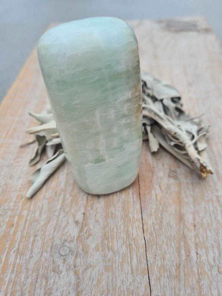Caribbean green calciet