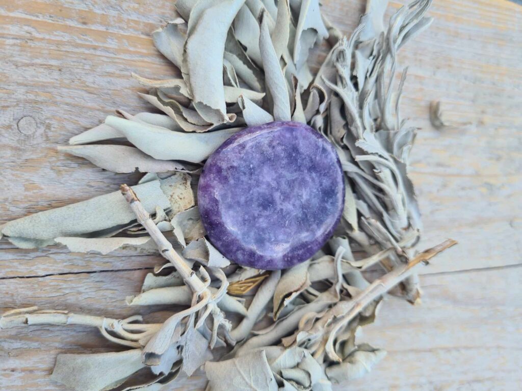 Lepidoliet amulet