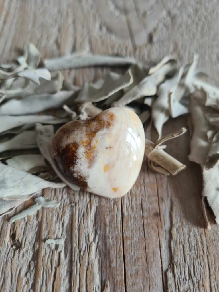 Zwarte opaal hartje 4