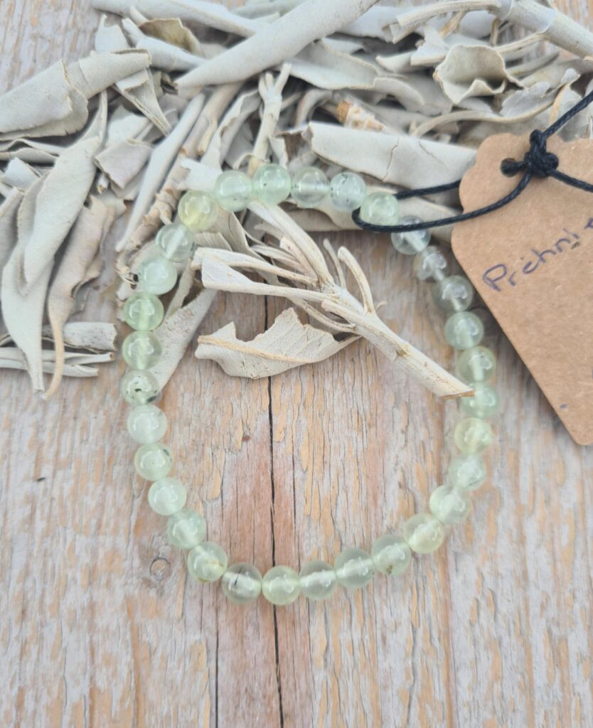 Prehniet armband 6 mm
