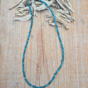 Blauwe Apatiet ketting 3 mm kraal 45 cm