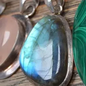 Unieke Edelsteen hangers in 925 zilver