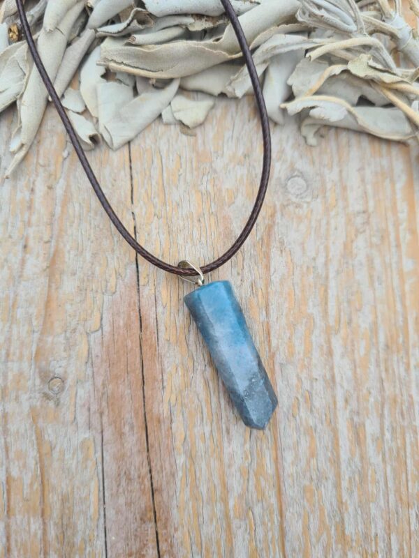 Blauwe Paraiba kwarts hanger