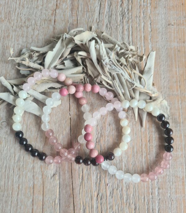 Armband "liefde" 6 mm kraal