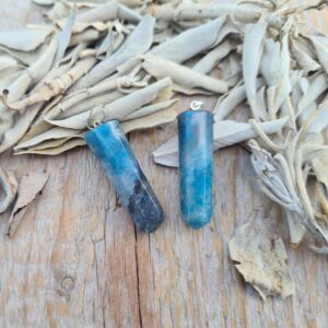 Blauwe Paraiba kwarts hanger