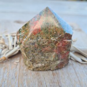 Unakiet ruw met gepolijste bovenkant