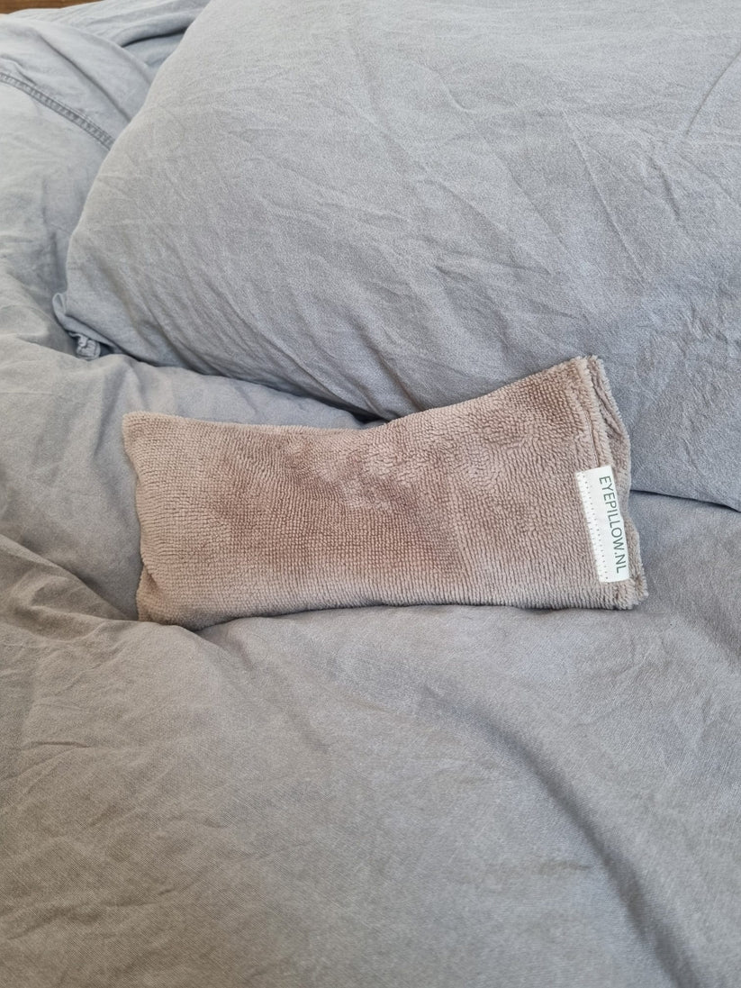 Eye pillow stone teddy 1