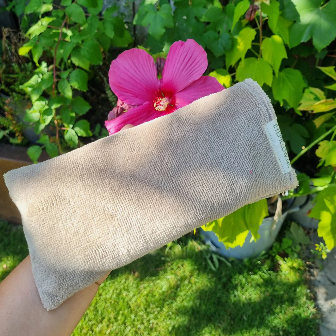 Eye pillow stone teddy