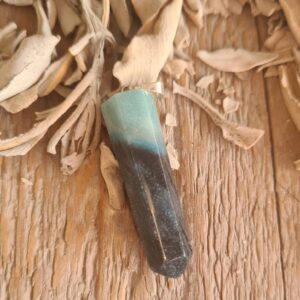 Blauwe paraiba kwarts hanger