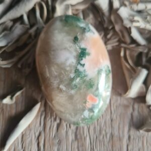 Groene stilbiet met Heulandiet