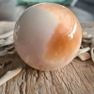 Scoleciet met stilbiet bol