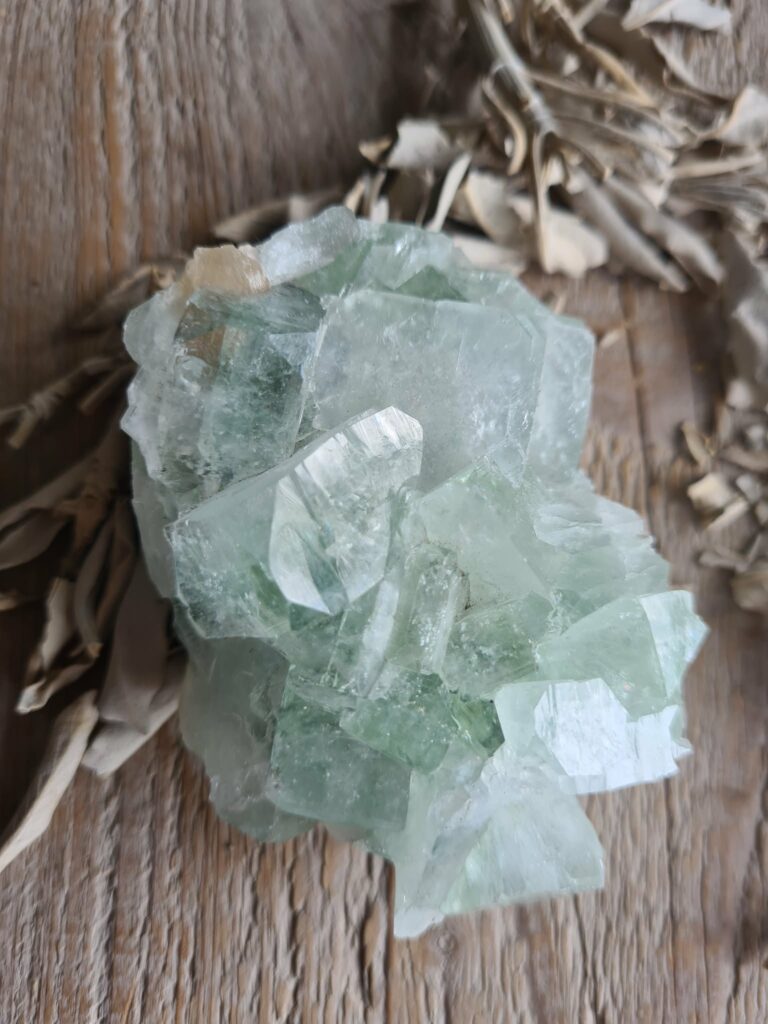 Zeegroene apofylliet