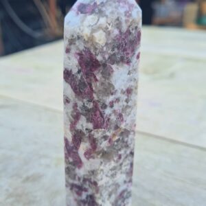 Roze Toermalijn in kwarts