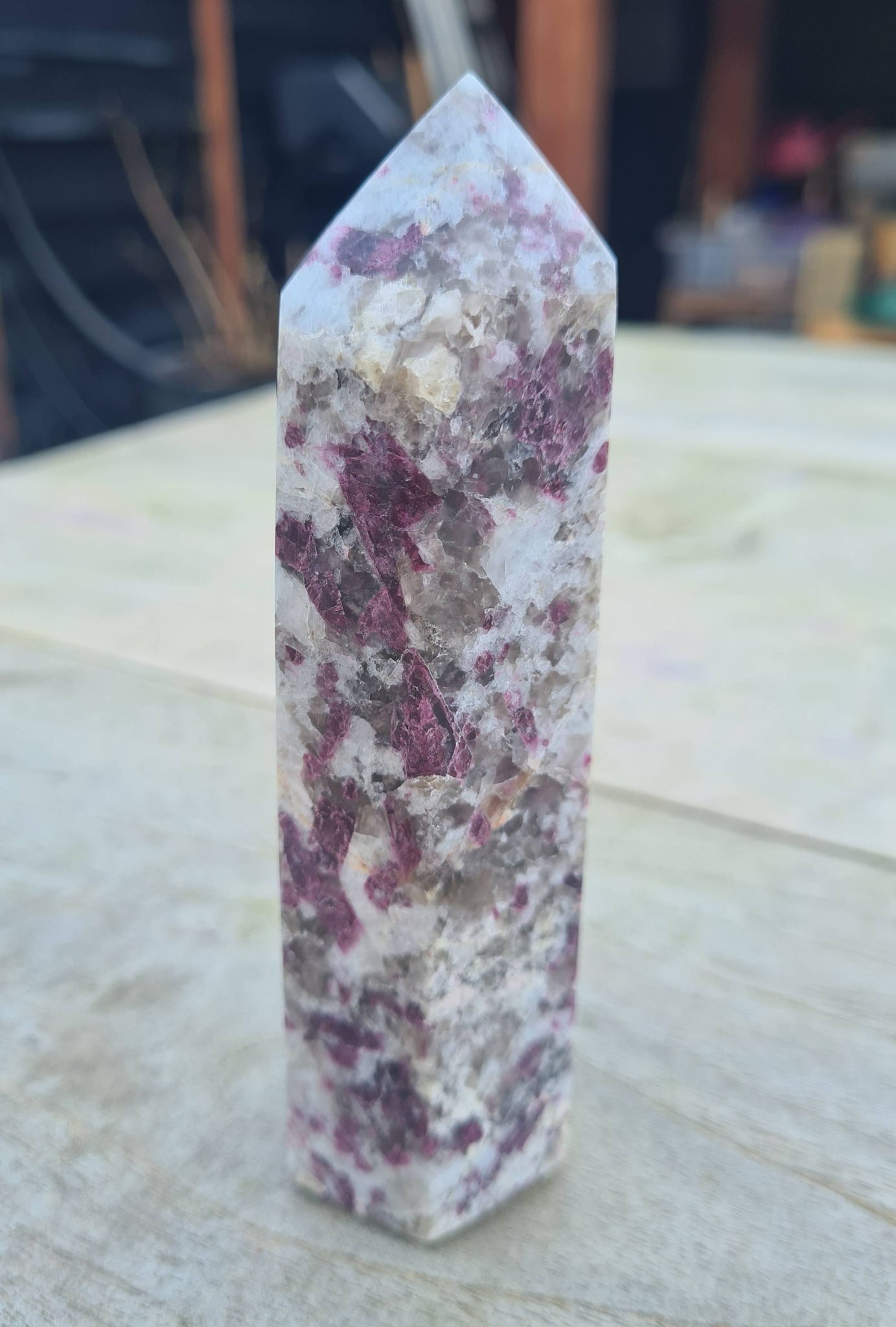 Roze Toermalijn in kwarts