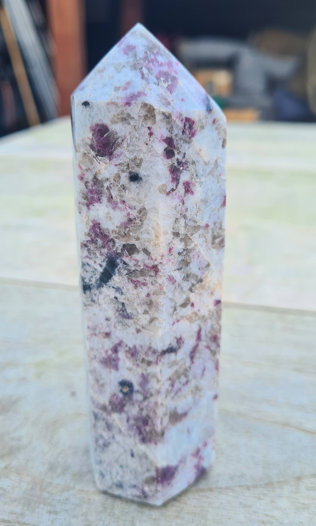 Roze Toermalijn in kwarts