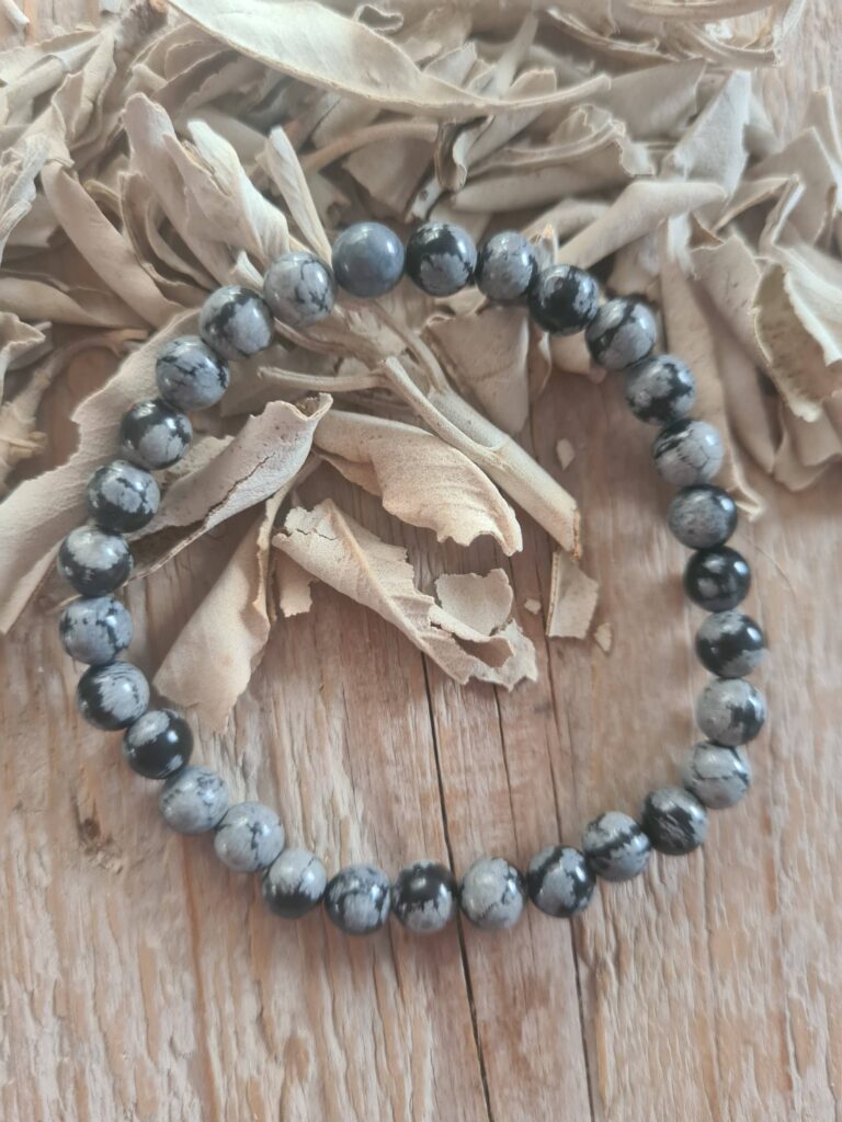 Sneeuwvlok obsidiaan armband 6 mm