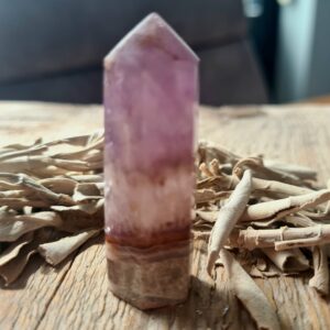 Agaat met amethist toren
