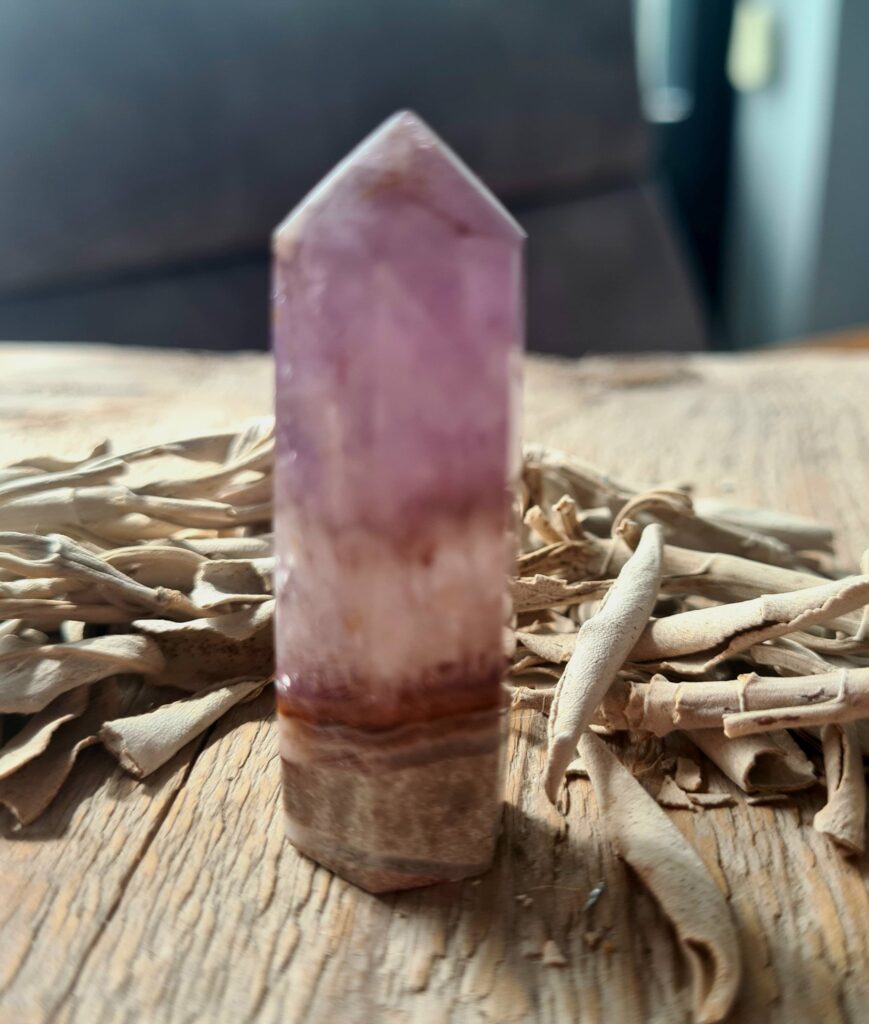 Agaat met amethist toren
