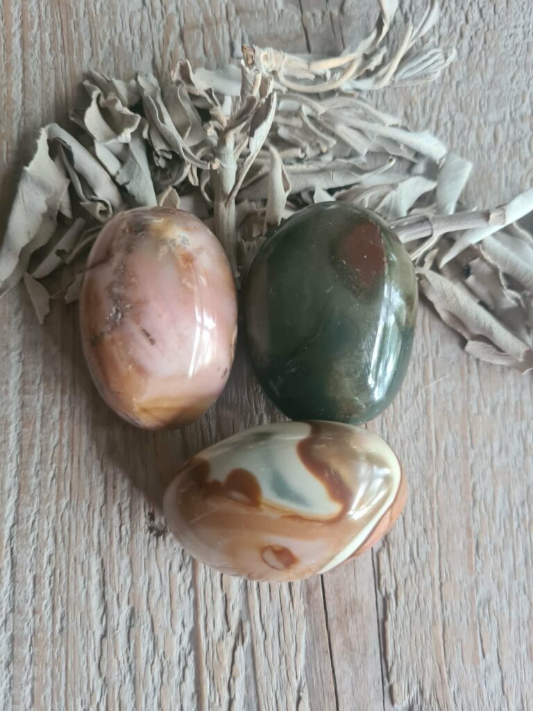 Polychroom jaspis